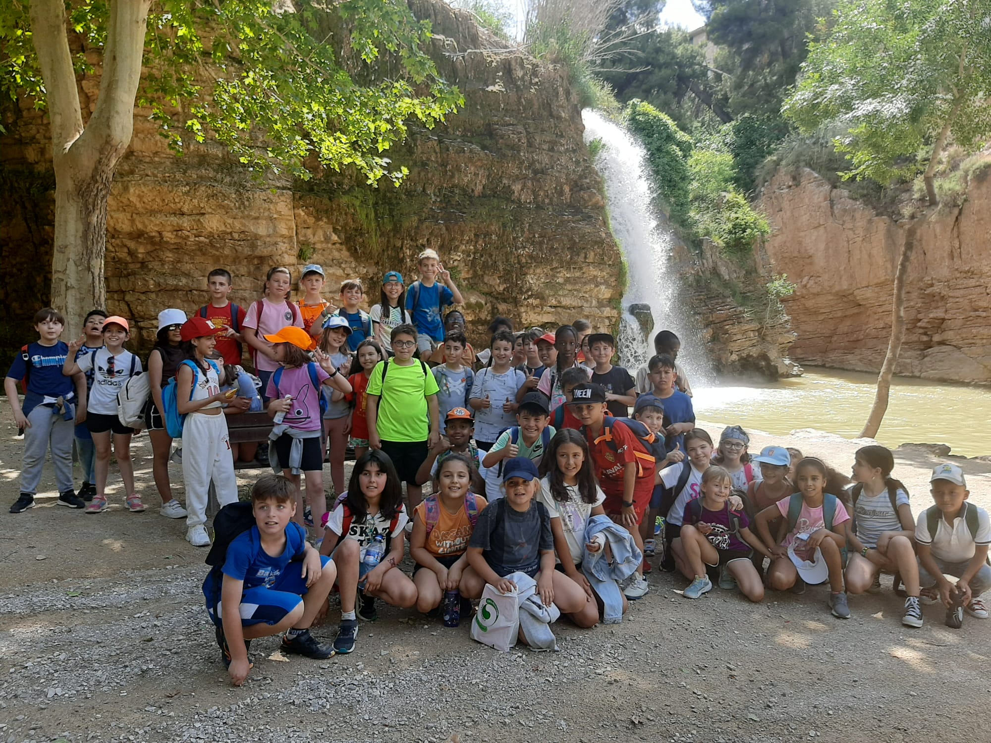 Segundo ciclo de primaria visita la alfarería de Muel.